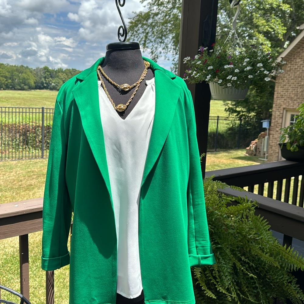Like new STUNNING kelly green fitted blazer jacket - XL